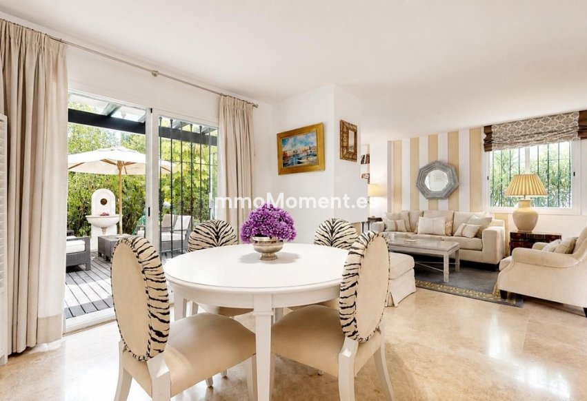 Resale - Townhouse - Marbella - Nueva Andalucía