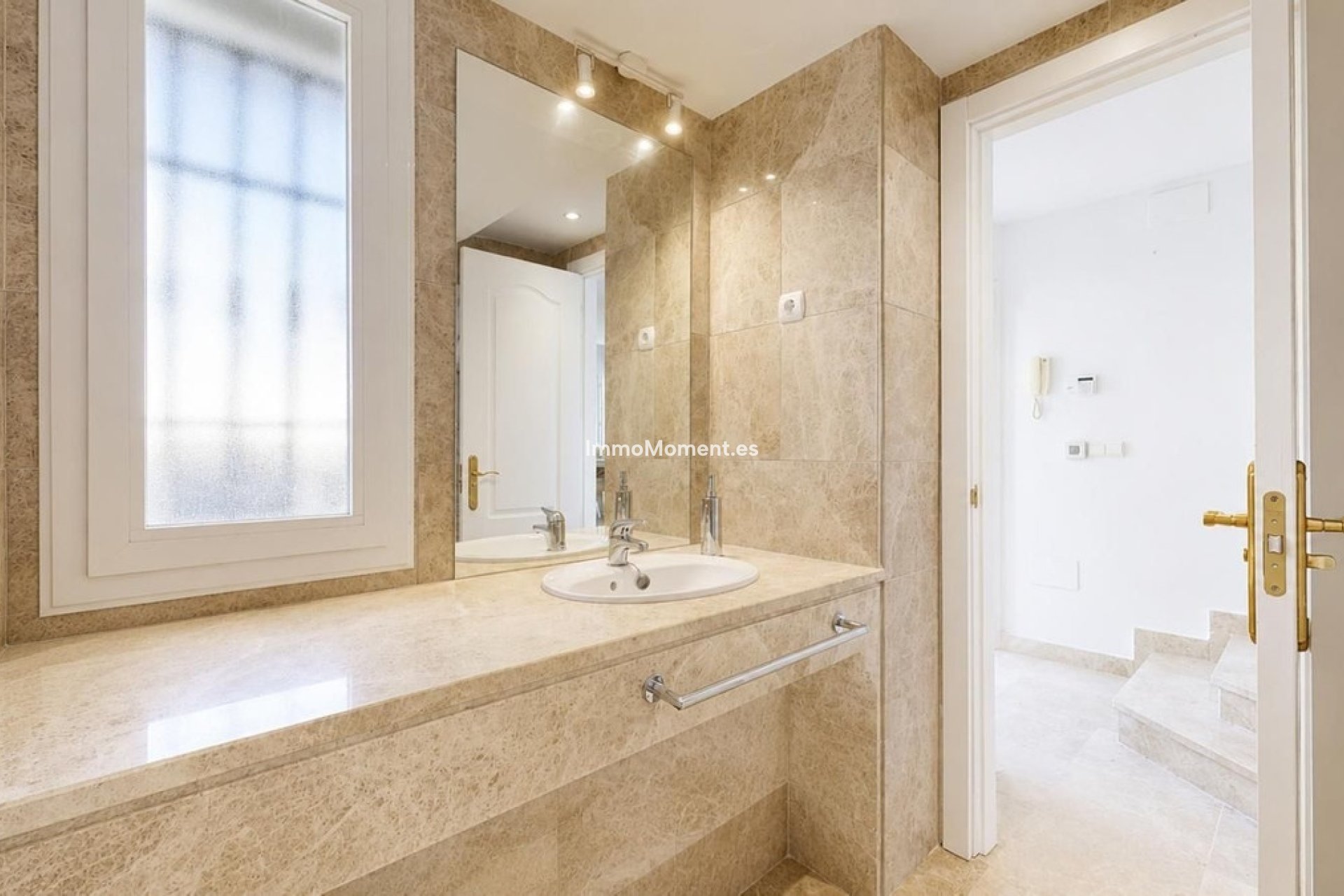Resale - Townhouse - Marbella - Nueva Andalucía