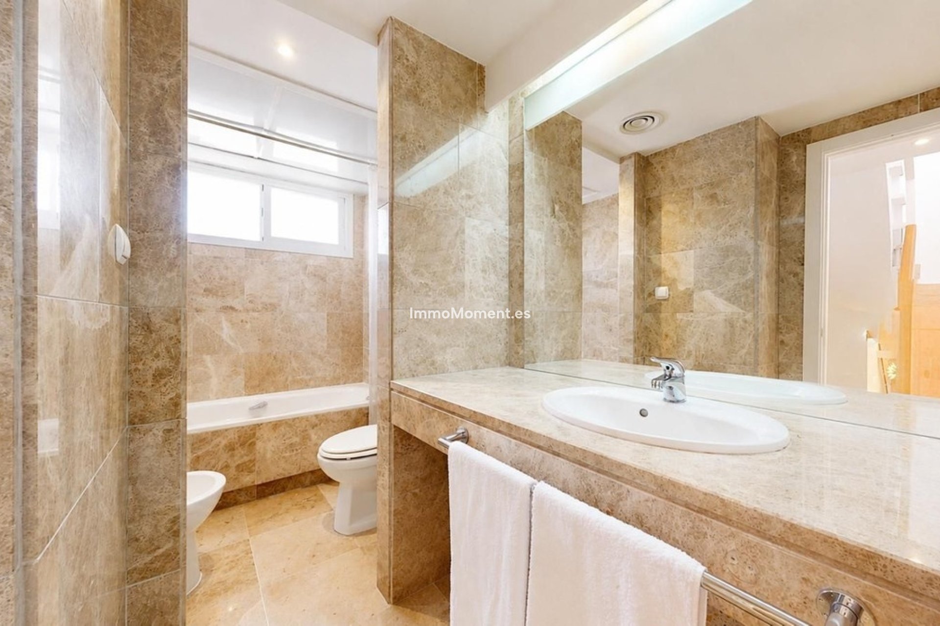 Resale - Townhouse - Marbella - Nueva Andalucía