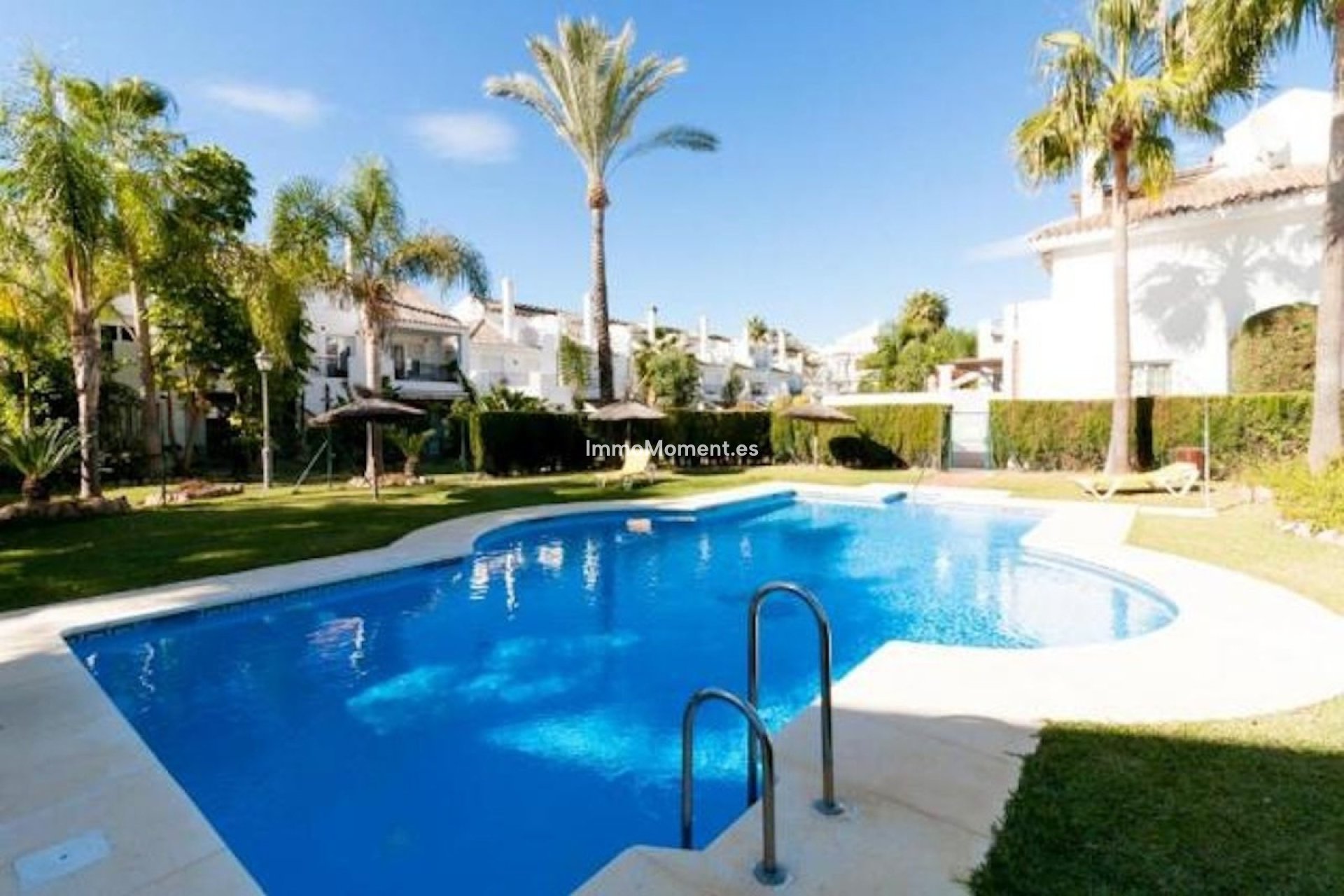 Resale - Townhouse - Marbella - Nueva Andalucía