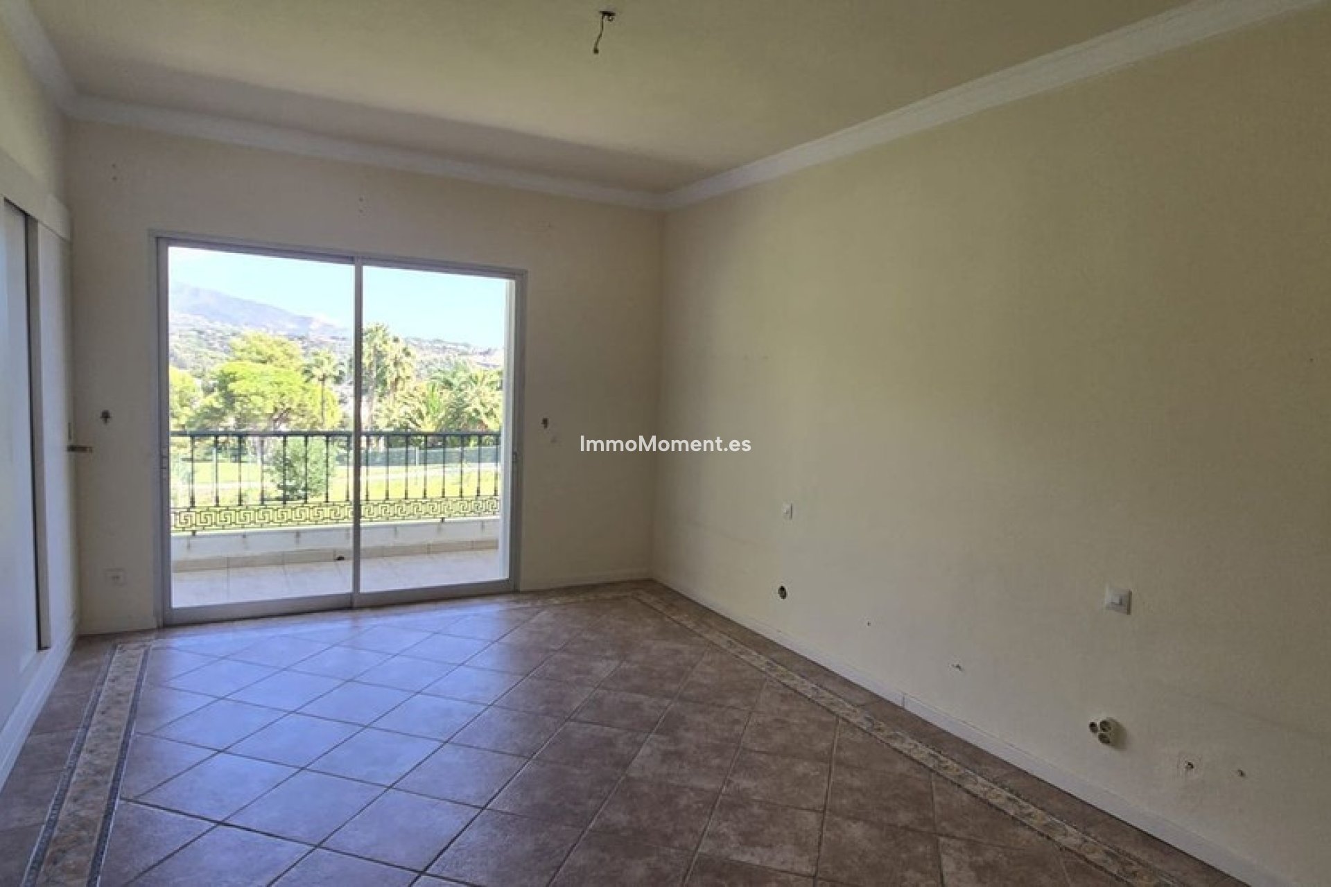Resale - Townhouse - Marbella - Nueva Andalucía