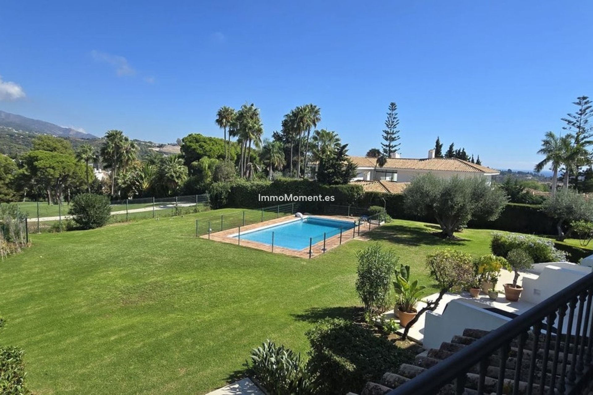 Resale - Townhouse - Marbella - Nueva Andalucía