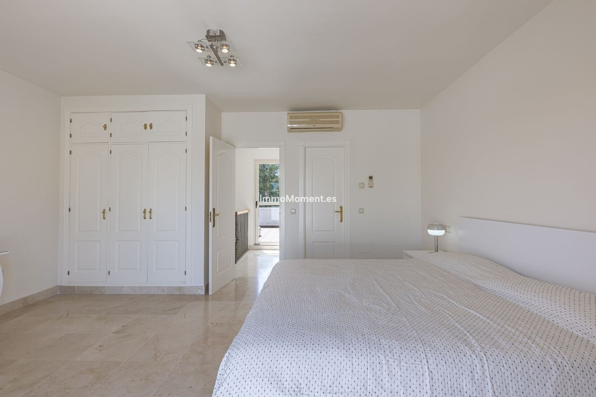 Resale - Townhouse - Marbella - Nueva Andalucía