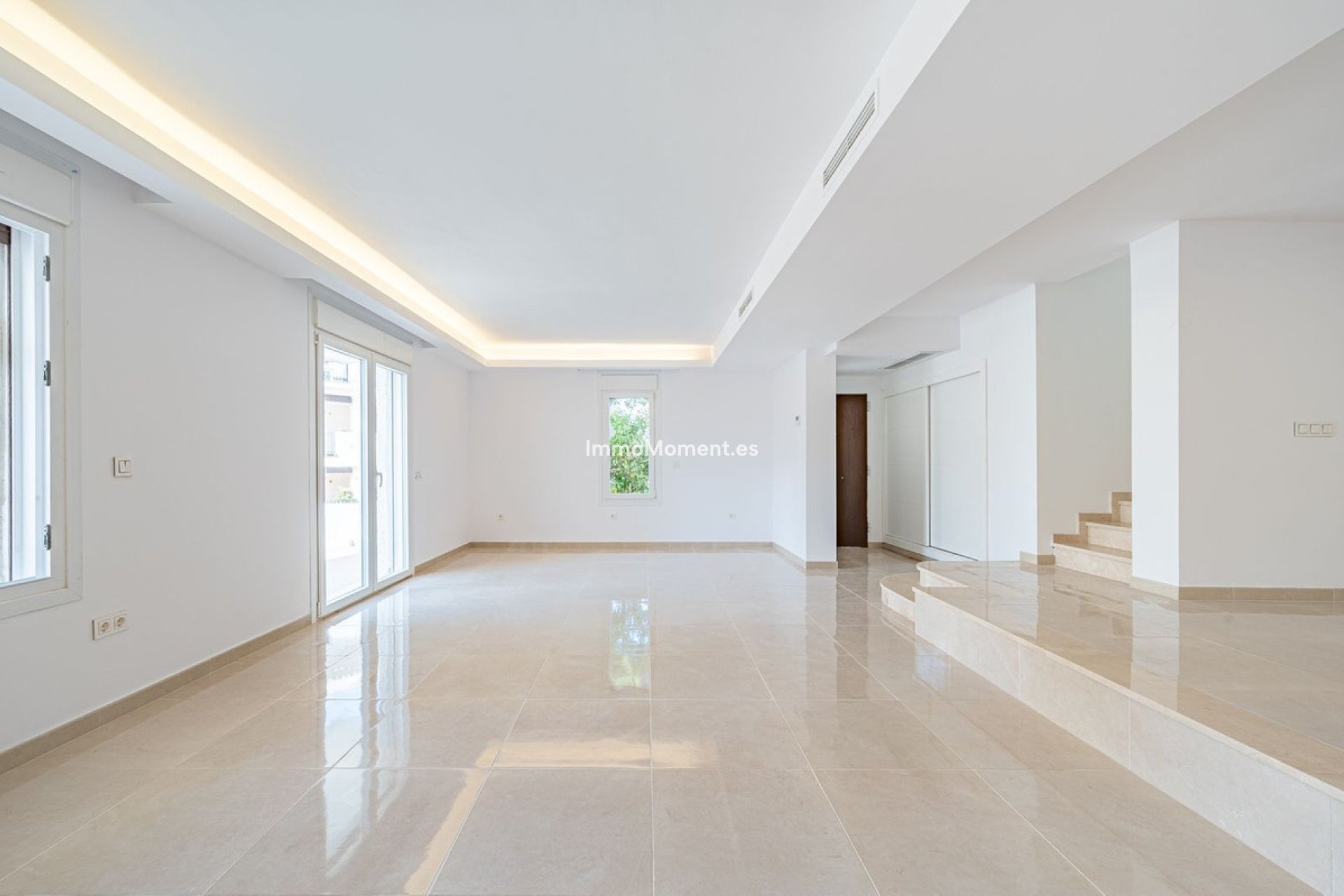 Resale - Townhouse - Marbella - Nueva Andalucía