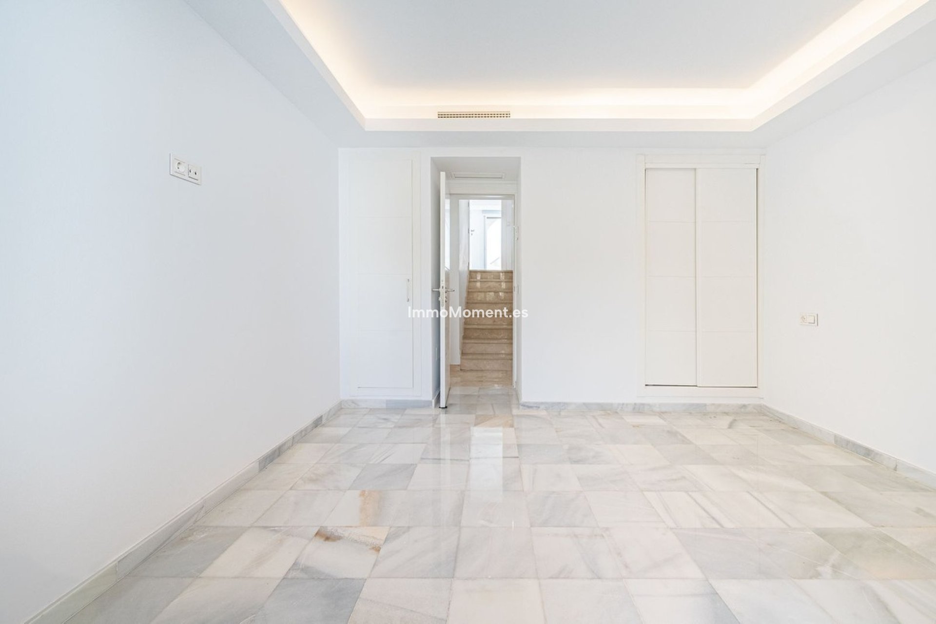 Resale - Townhouse - Marbella - Nueva Andalucía