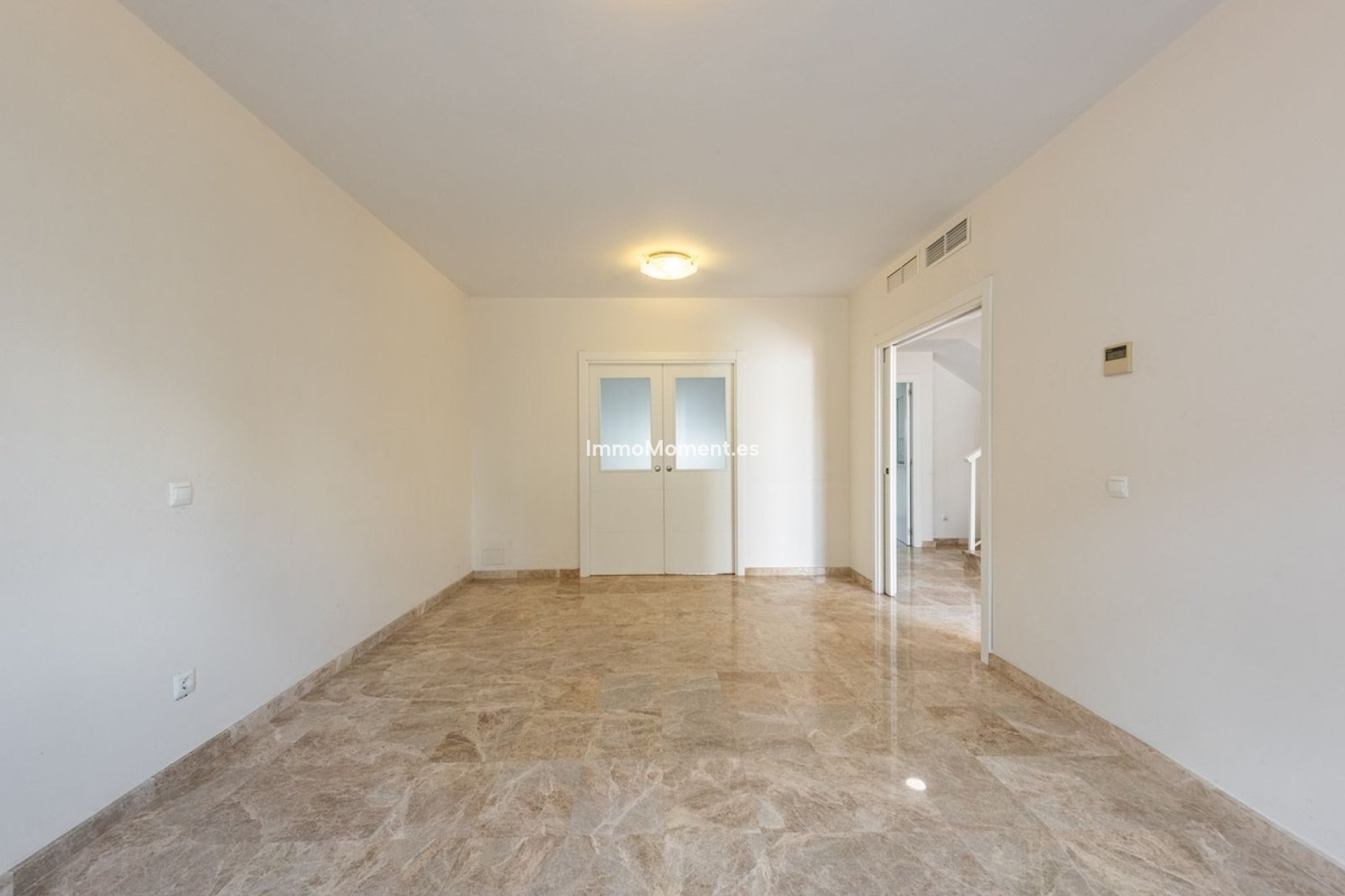 Resale - Townhouse - Marbella - Nueva Andalucía