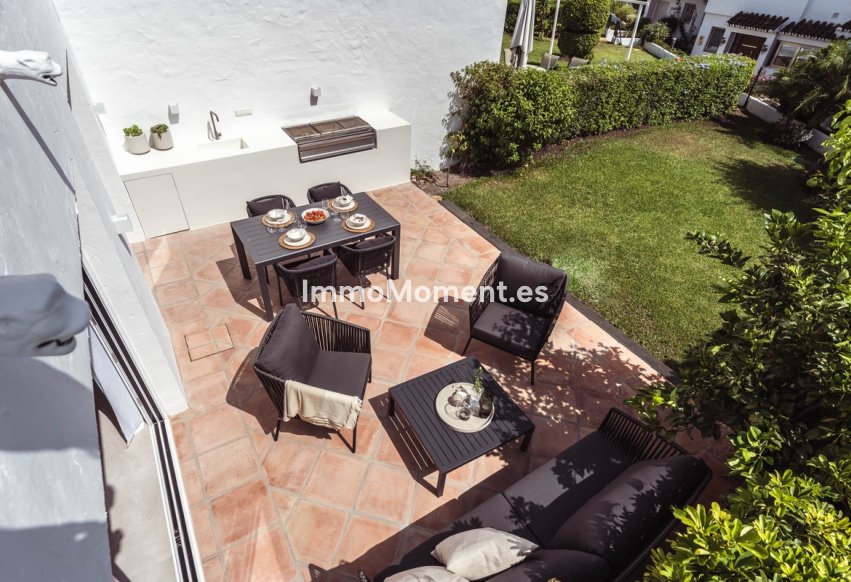 Resale - Townhouse - Marbella - Nueva Andalucía