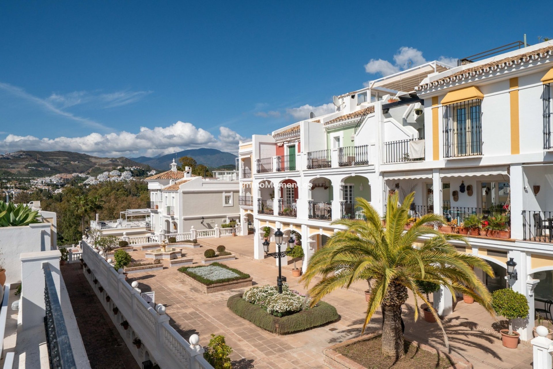 Resale - Townhouse - Marbella - Nueva Andalucía