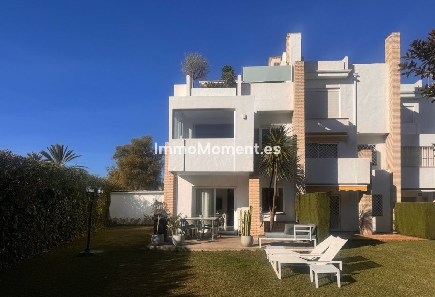 Resale - Townhouse - Marbella - Nueva Andalucía