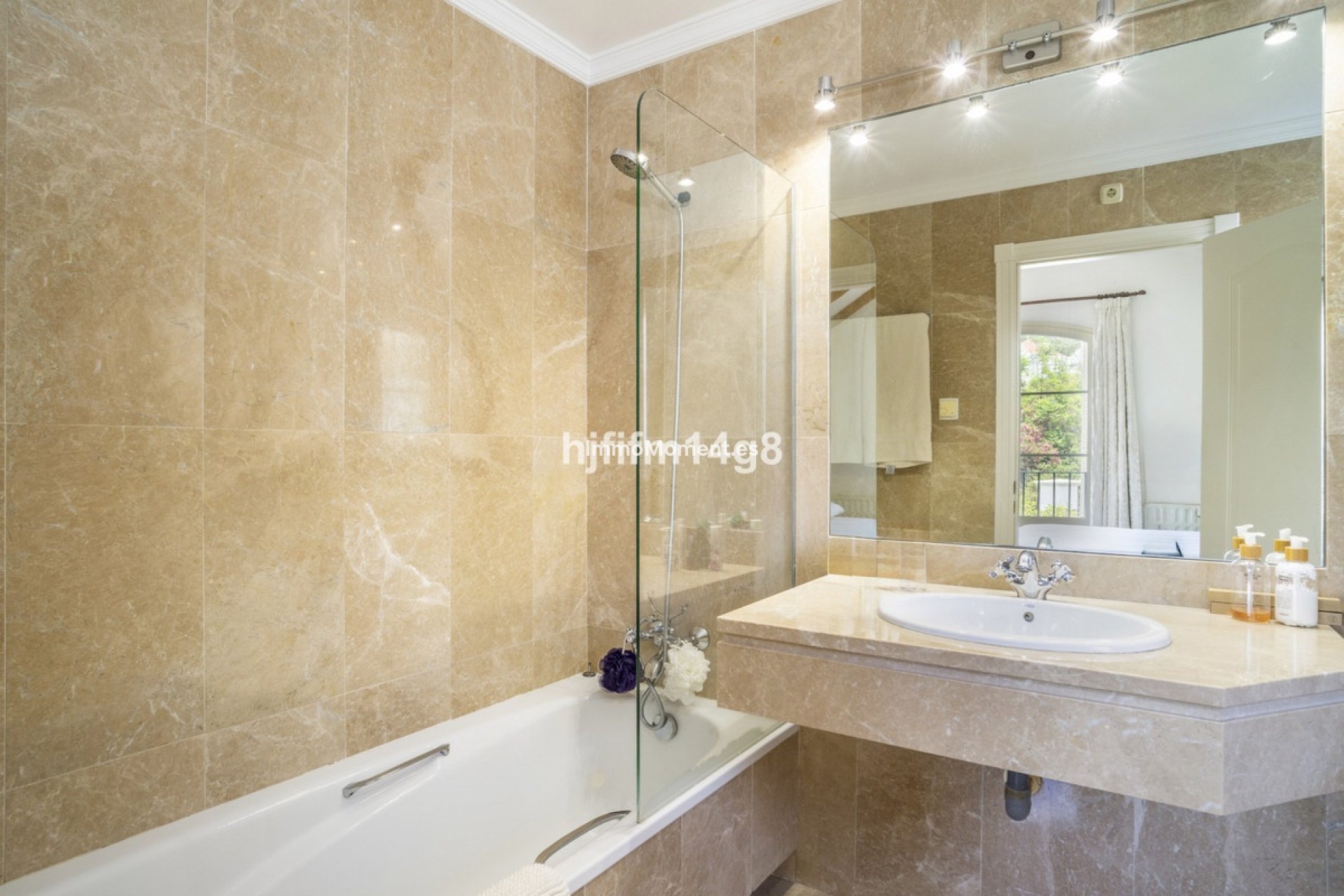 Resale - Townhouse - Marbella - Nueva Andalucía