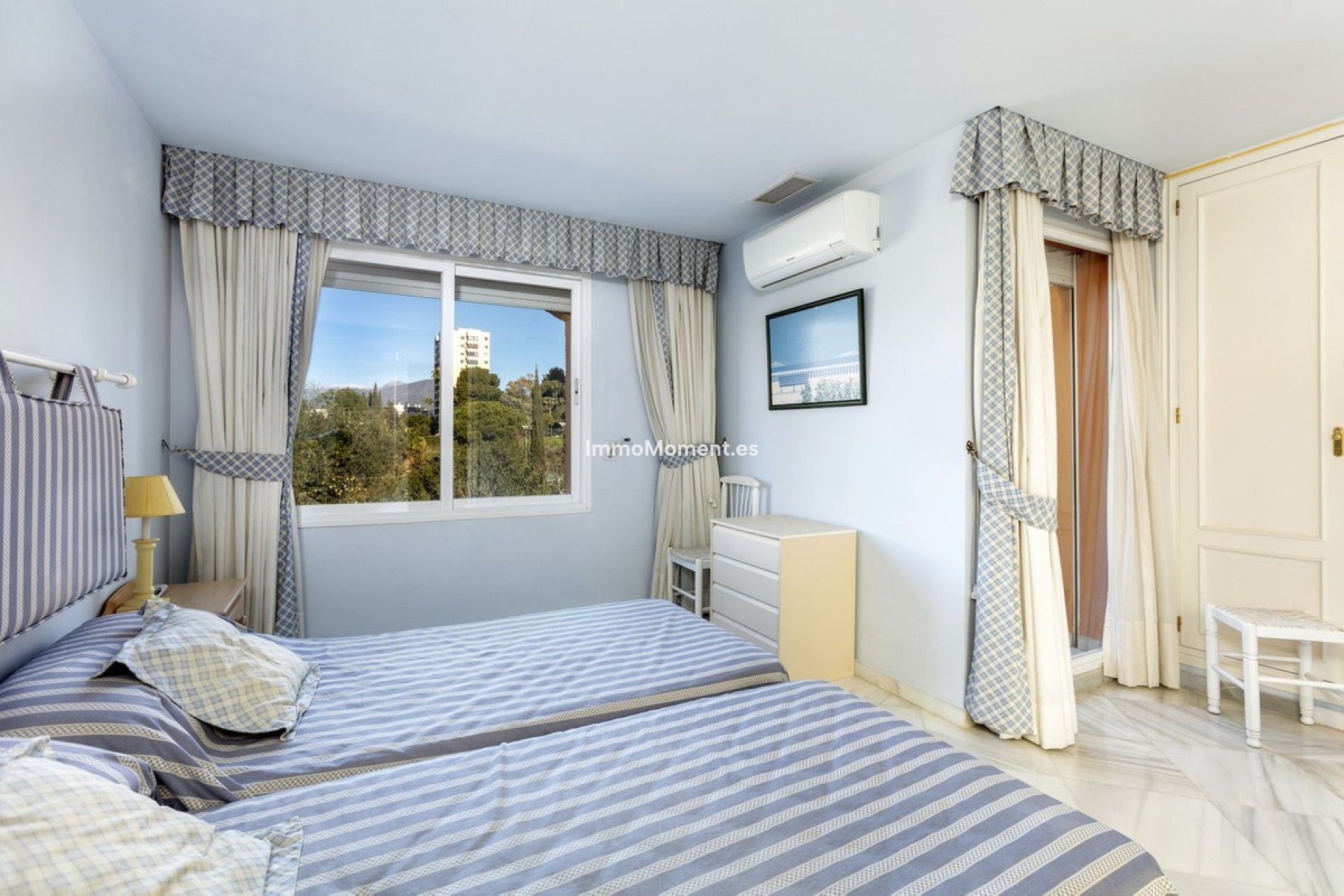 Resale - Townhouse - Marbella - Nueva Andalucía