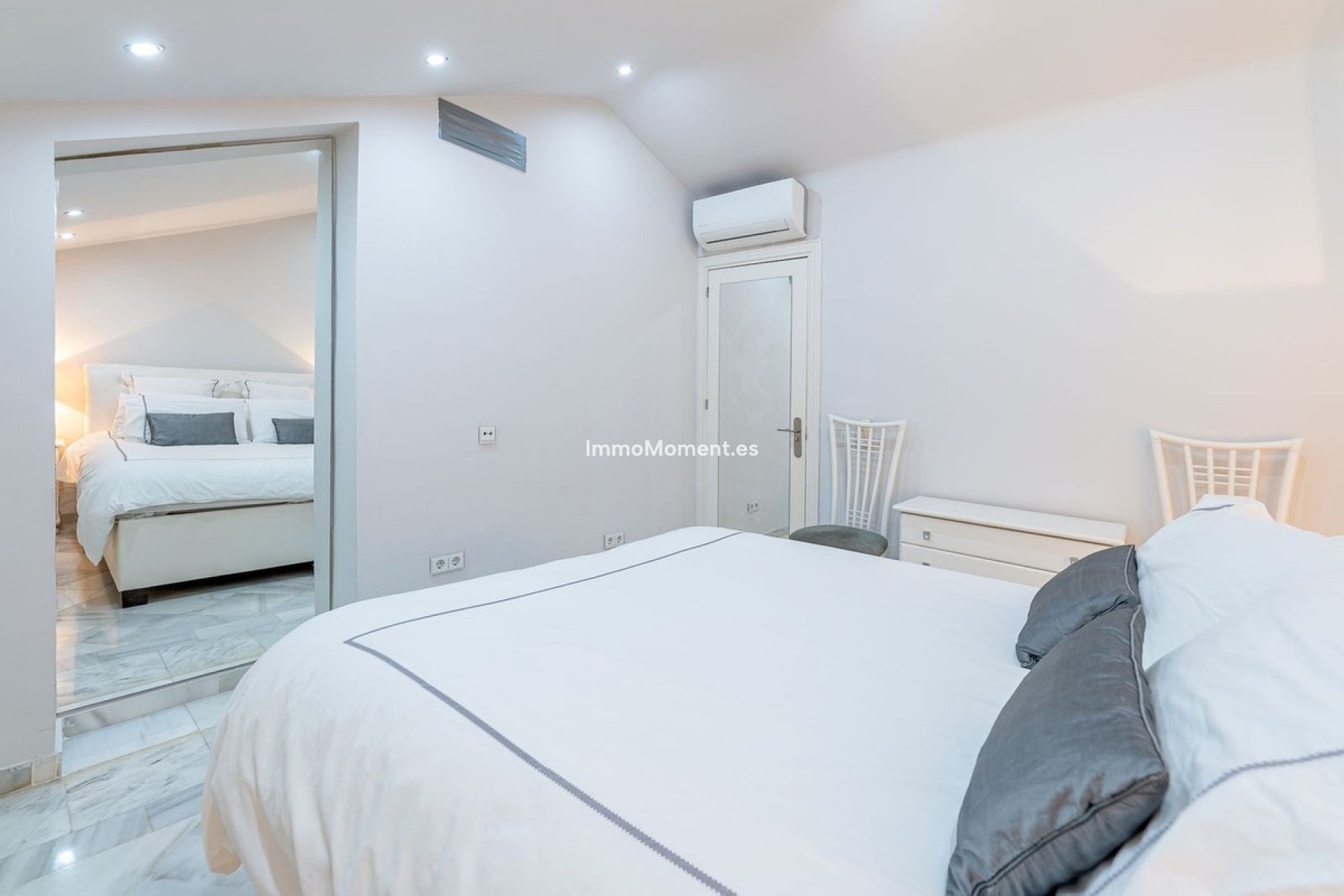 Resale - Townhouse - Marbella - Nueva Andalucía