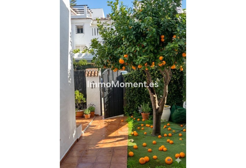 Resale - Townhouse - Marbella - Nueva Andalucía
