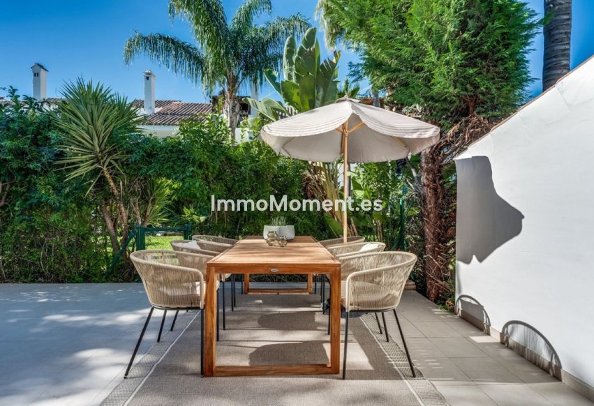 Resale - Townhouse - Marbella - Nueva Andalucía
