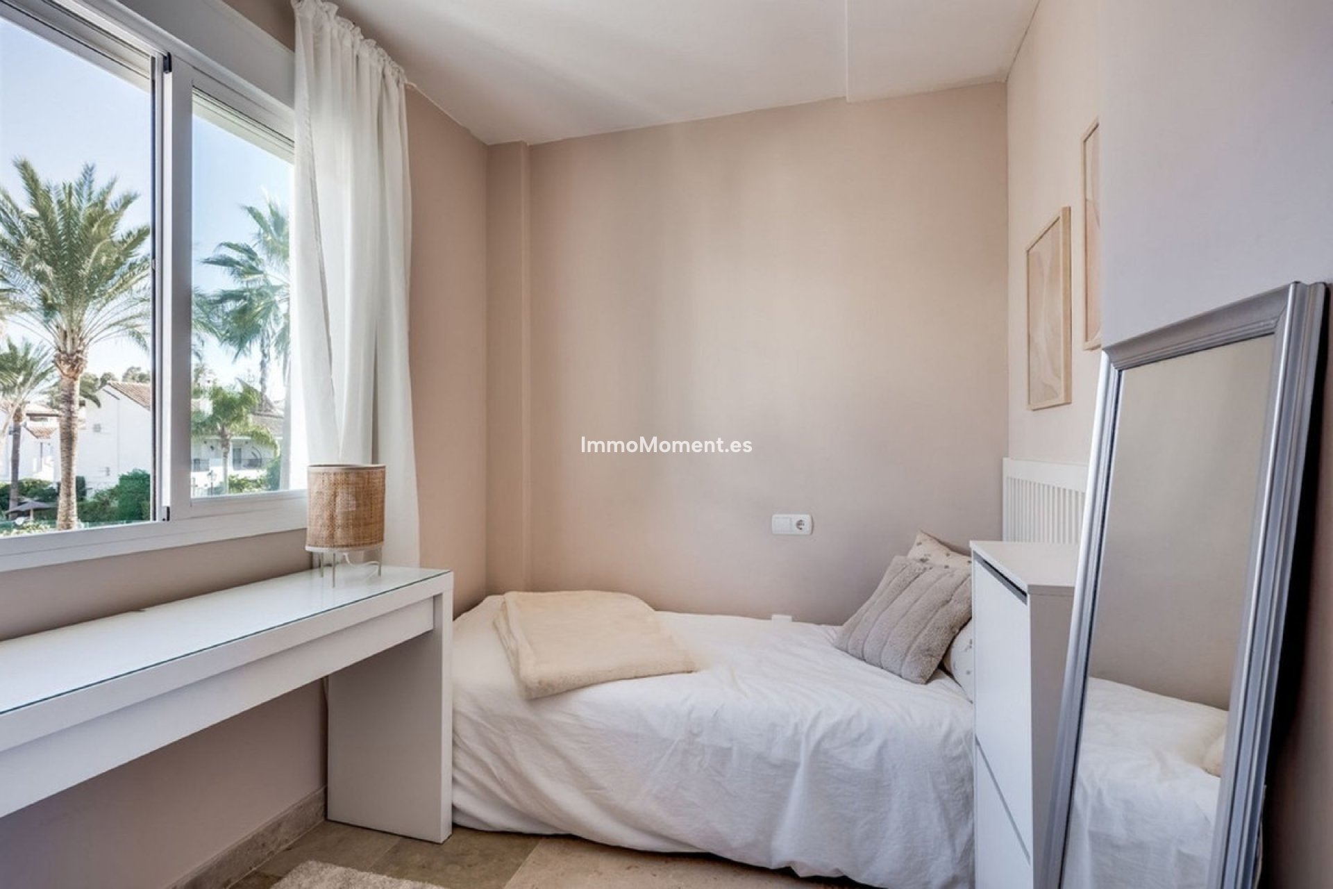 Resale - Townhouse - Marbella - Nueva Andalucía