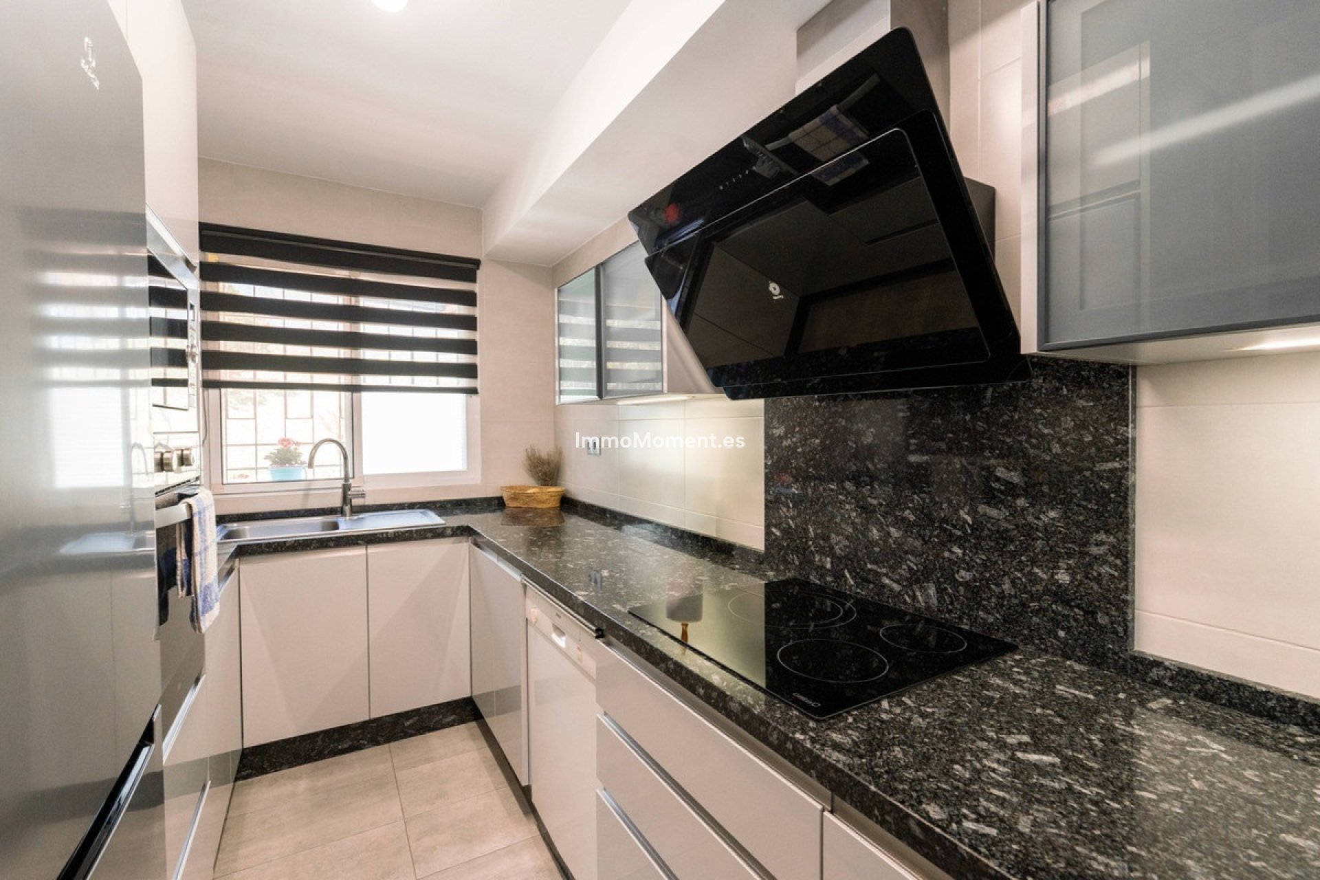 Resale - Townhouse - Marbella - Nueva Andalucía