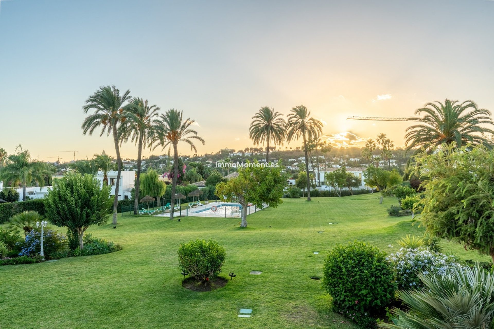 Resale - Townhouse - Marbella - Nueva Andalucía