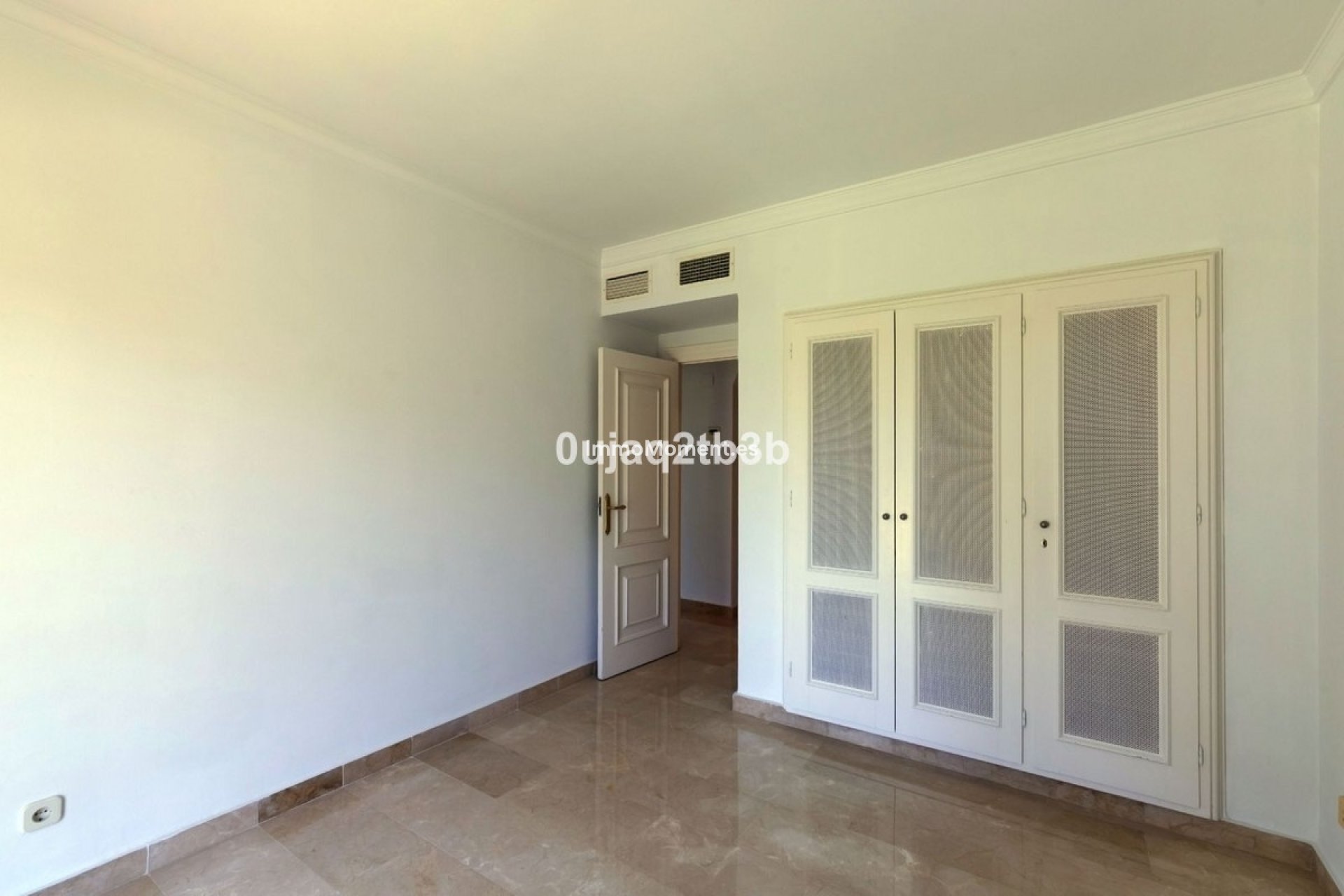 Resale - Townhouse - Marbella - Nueva Andalucía