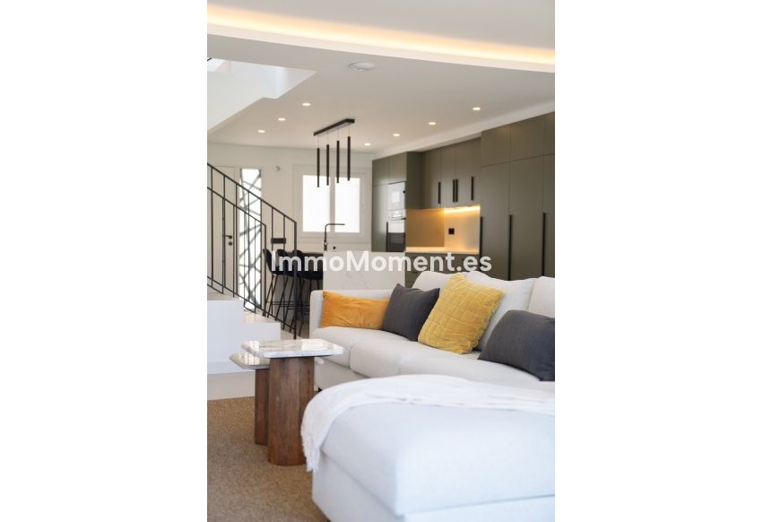 Resale - Townhouse - Marbella - Nueva Andalucía