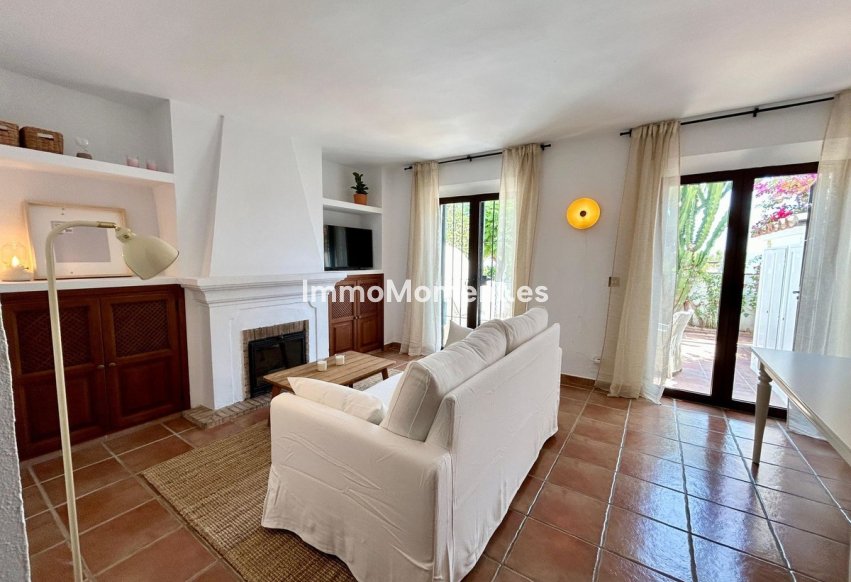Resale - Townhouse - Marbella - Nueva Andalucía