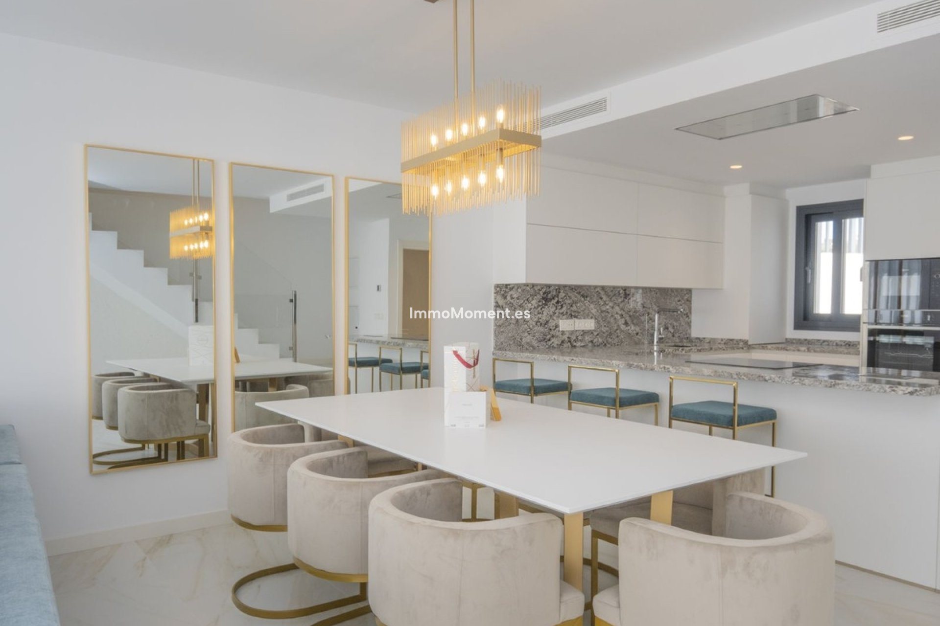 Resale - Townhouse - Marbella - Nueva Andalucía