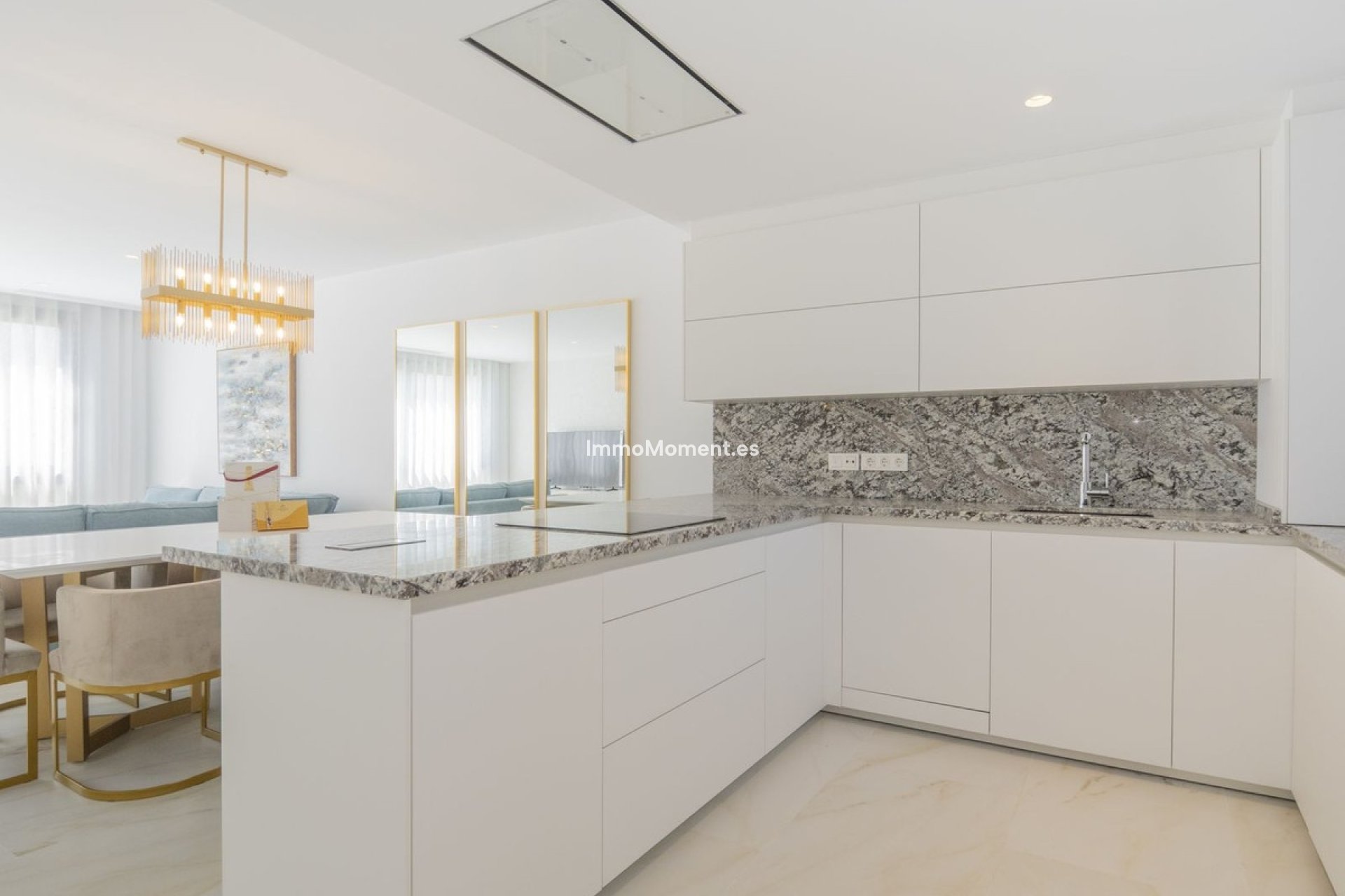 Resale - Townhouse - Marbella - Nueva Andalucía