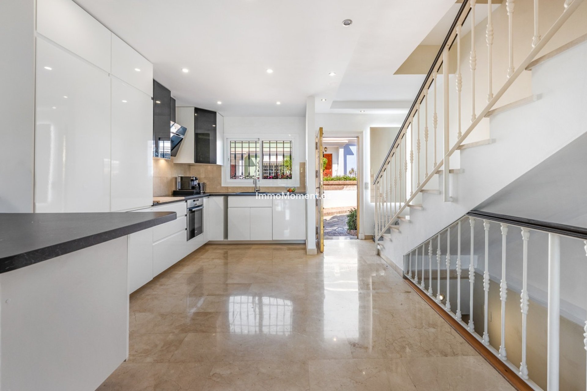 Resale - Townhouse - Marbella - Nueva Andalucía
