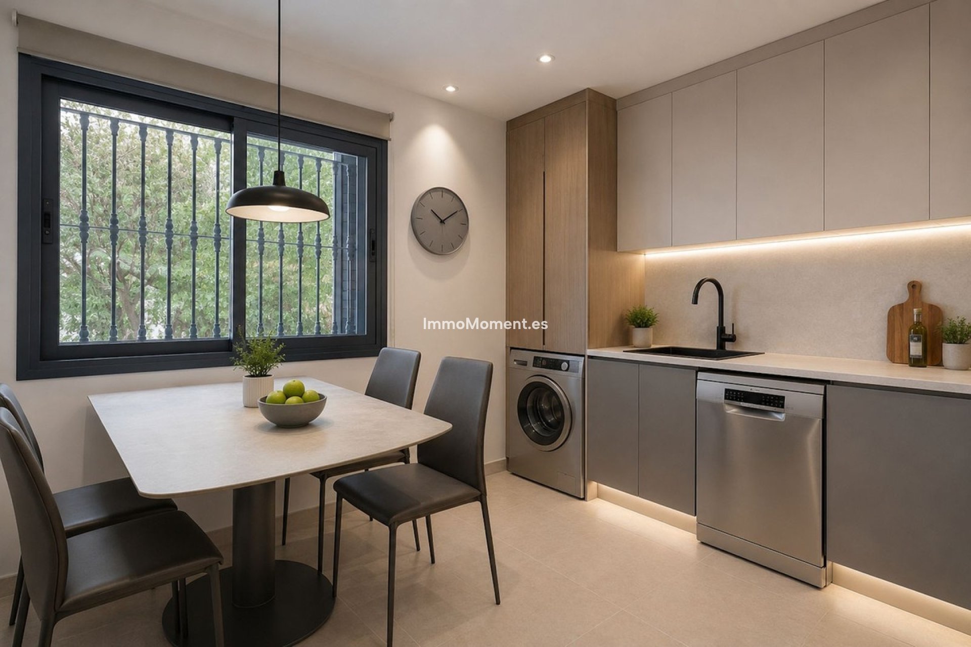 Resale - Townhouse - Marbella - Nueva Andalucía