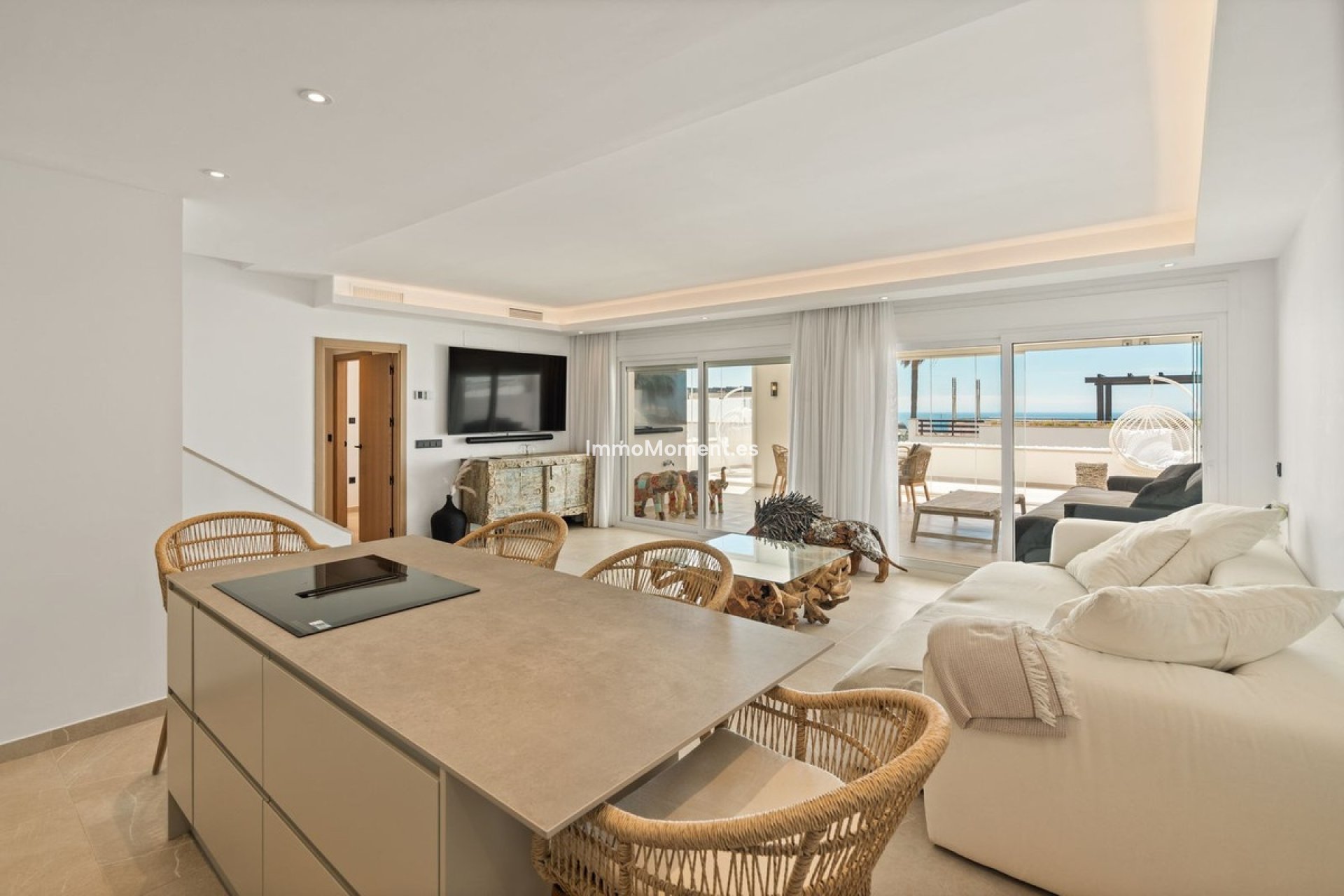 Resale - Townhouse - Marbella - Santa Clara