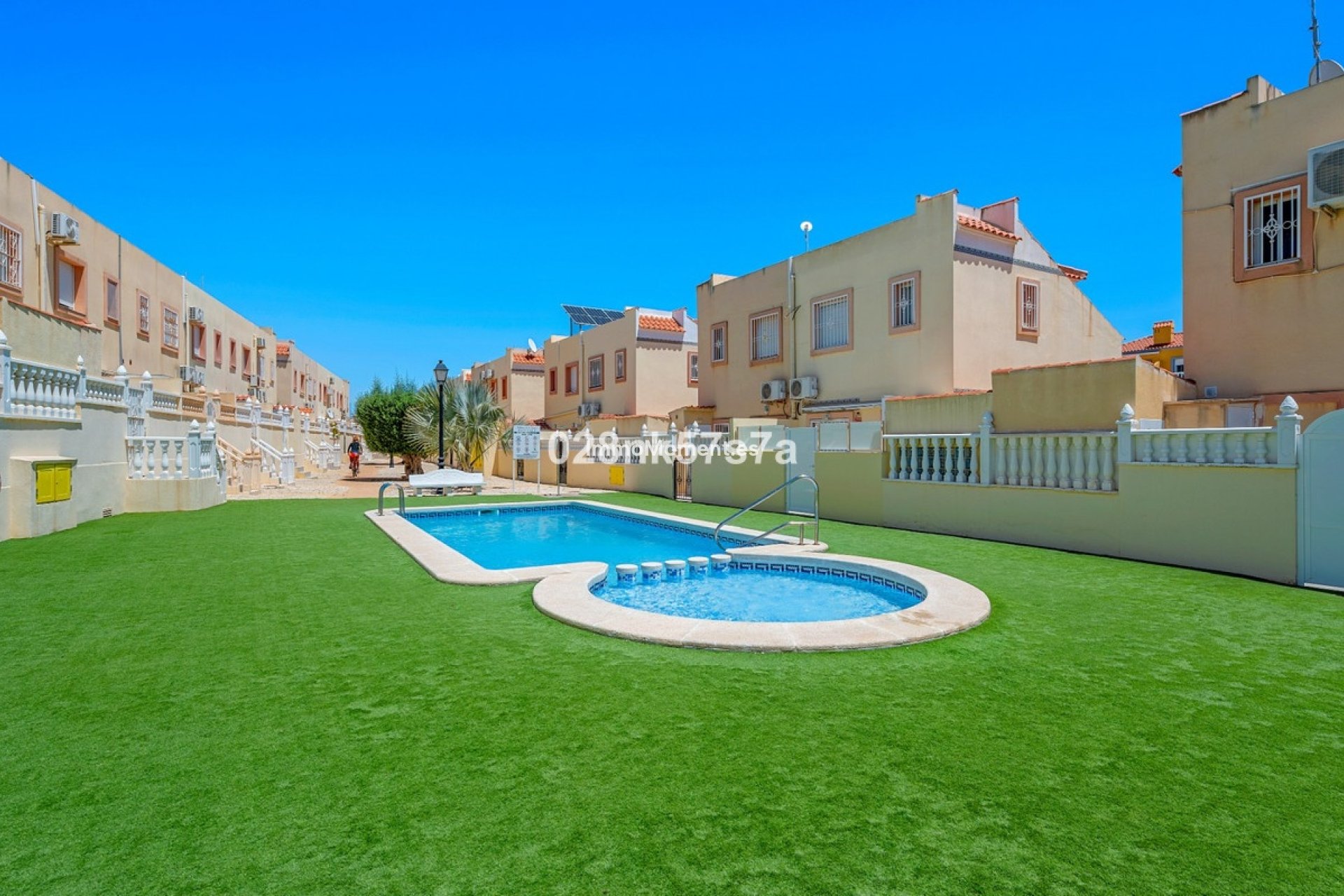 Resale - Townhouse - Orihuela Costa - Cabo roig - La Zenia