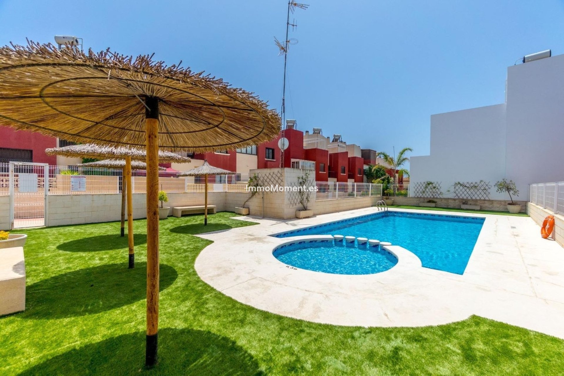 Resale - Townhouse - Torrevieja - Aguas Nuevas