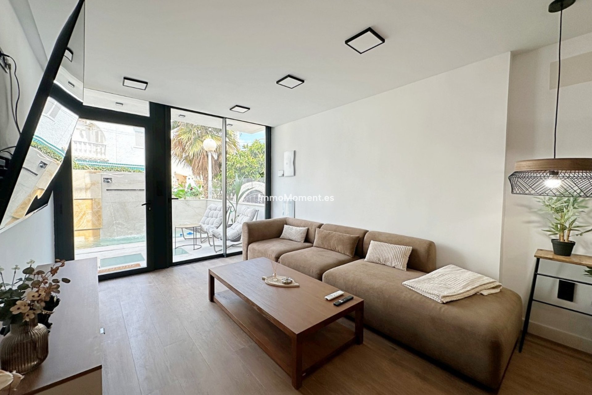Resale - Townhouse - Torrevieja - Torrevieja Centro