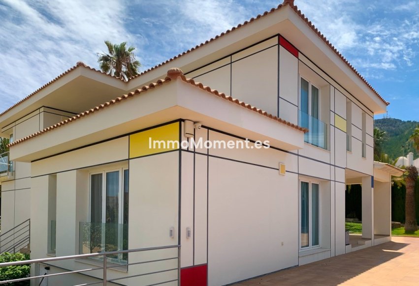 Resale - Villa - Alfaz del Pi - Albir