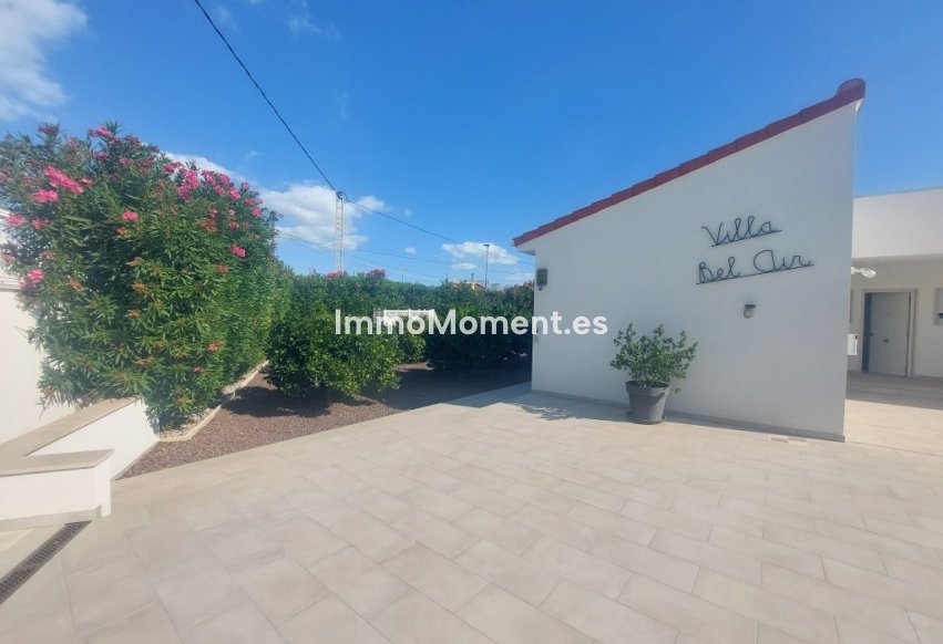 Resale - Villa - Alfaz del Pi - Albir