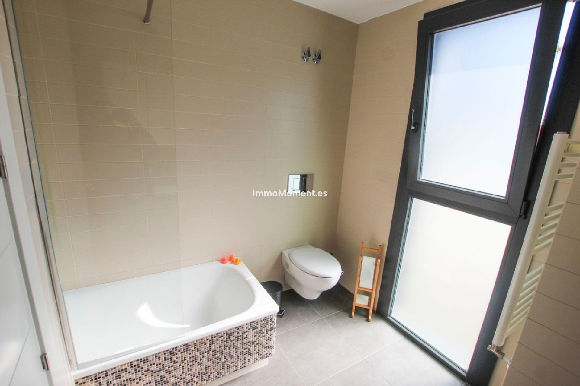 Resale - Villa - Alfaz del Pi - Albir