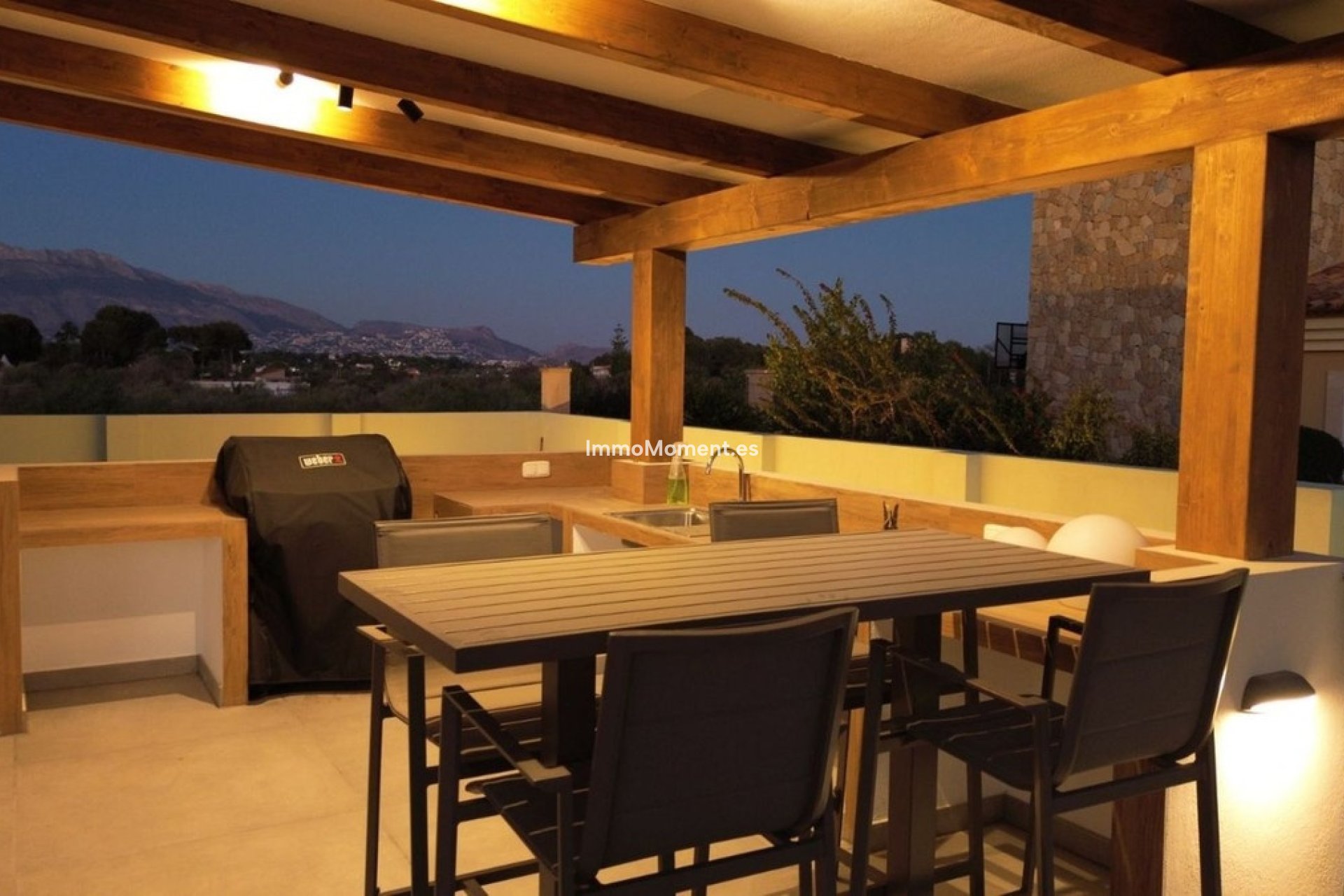 Resale - Villa - Alfaz del Pi - L'Alfás del Pi Centro