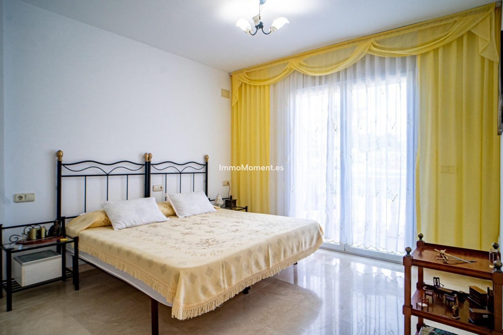 Resale - Villa - Alfaz del Pi - L'Alfás del Pi Centro