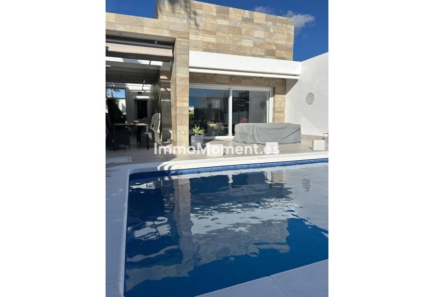 Resale - Villa - Algorfa - Algorfa Centro