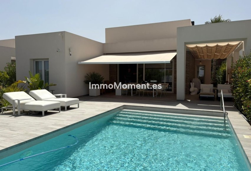 Resale - Villa - Algorfa - La Finca Golf