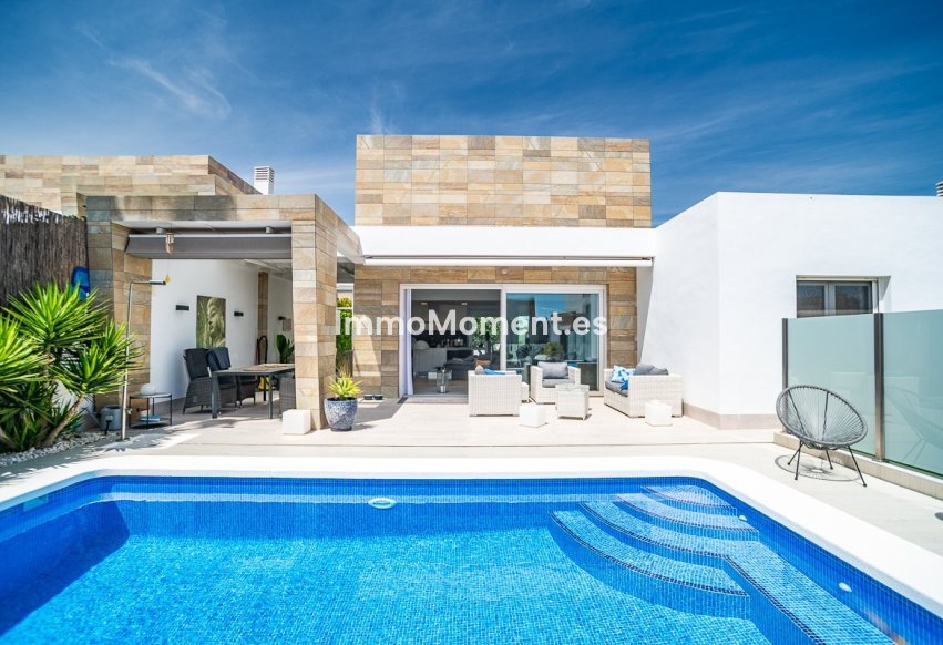 Resale - Villa - Algorfa - La Finca Golf