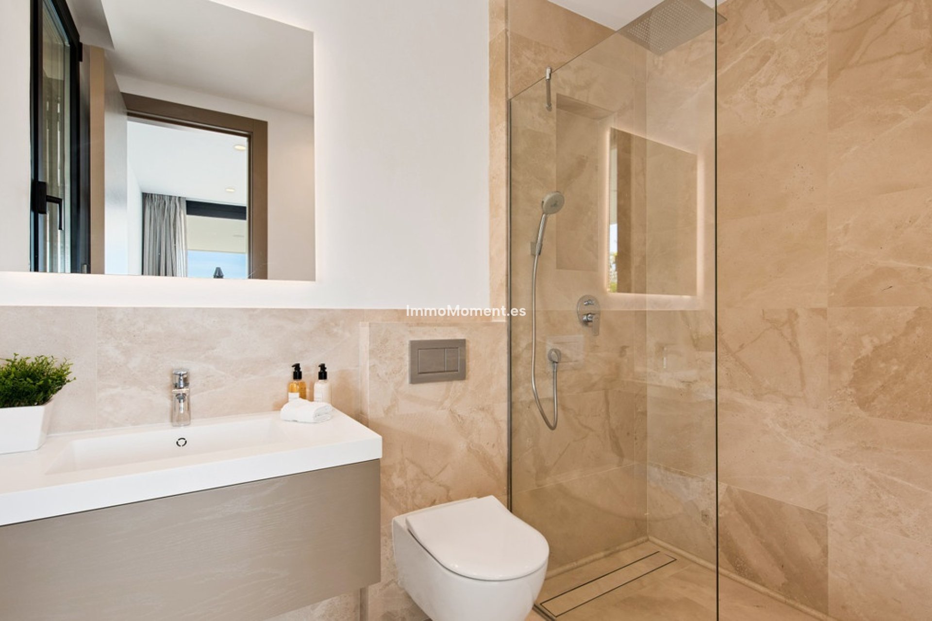 Resale - Villa - Benahavís - Benahavís Centro