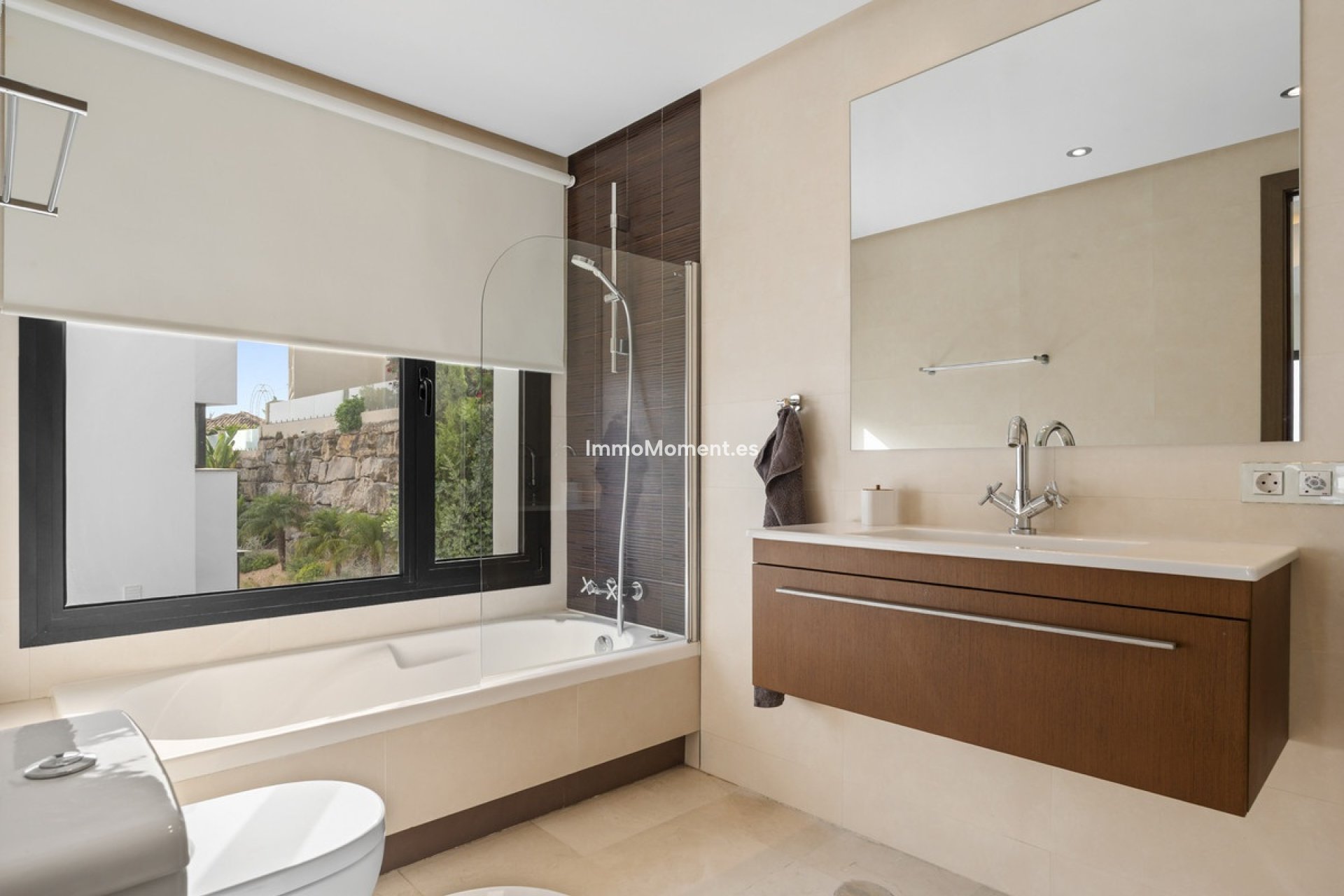 Resale - Villa - Benahavís - Benahavís Centro