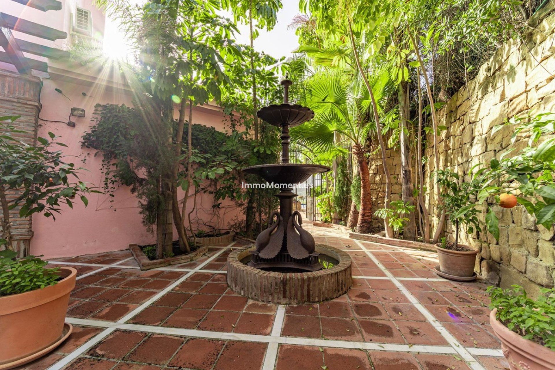 Resale - Villa - Benahavís - Benahavís Centro