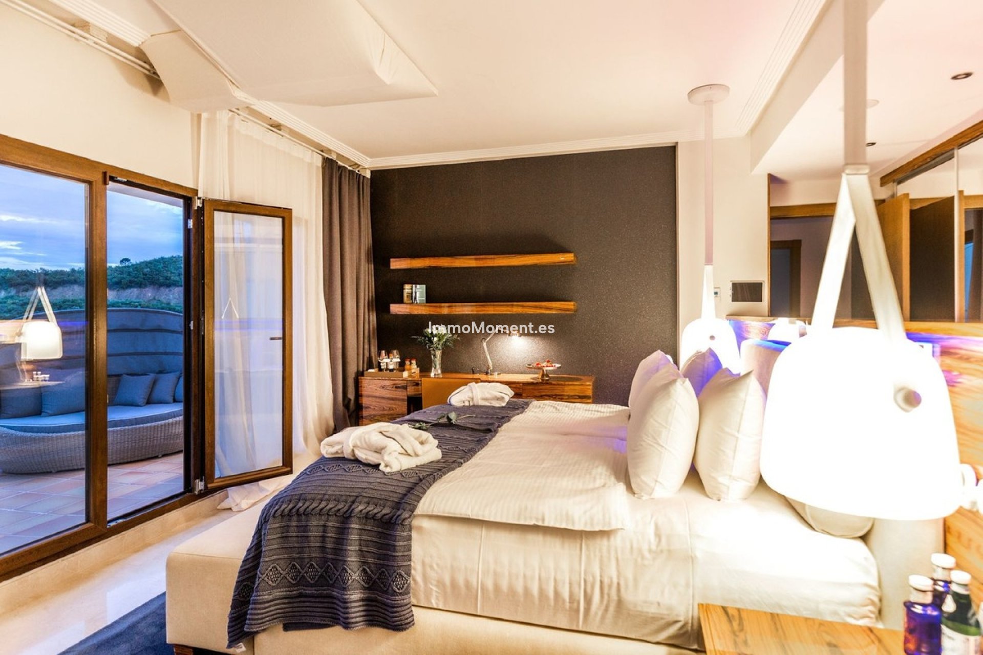 Resale - Villa - Benahavís - Benahavís Centro