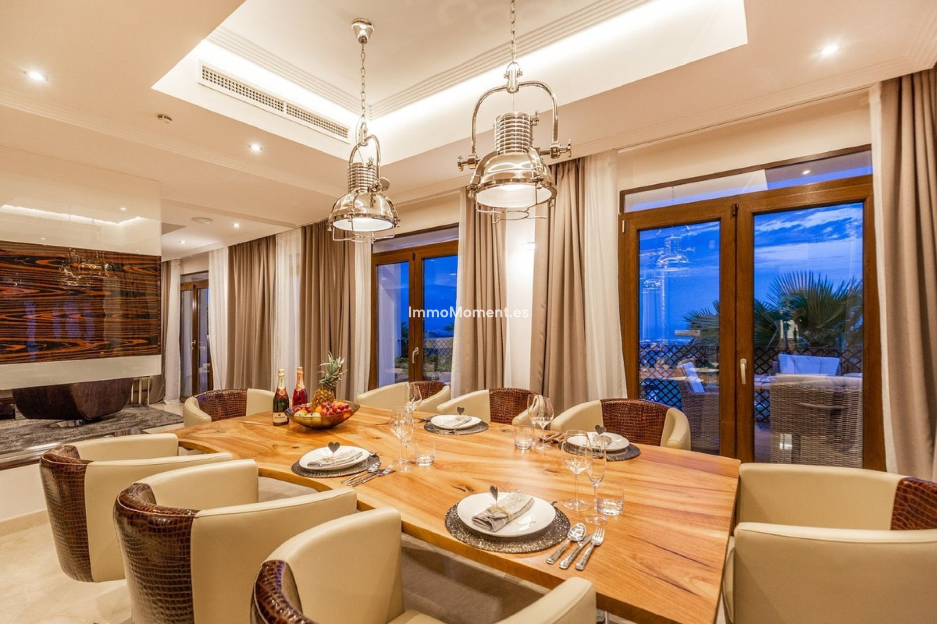 Resale - Villa - Benahavís - Benahavís Centro