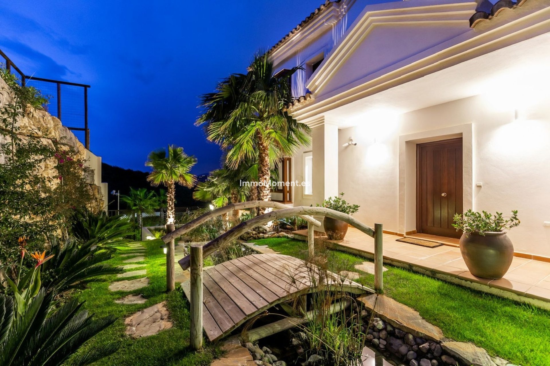 Resale - Villa - Benahavís - Benahavís Centro