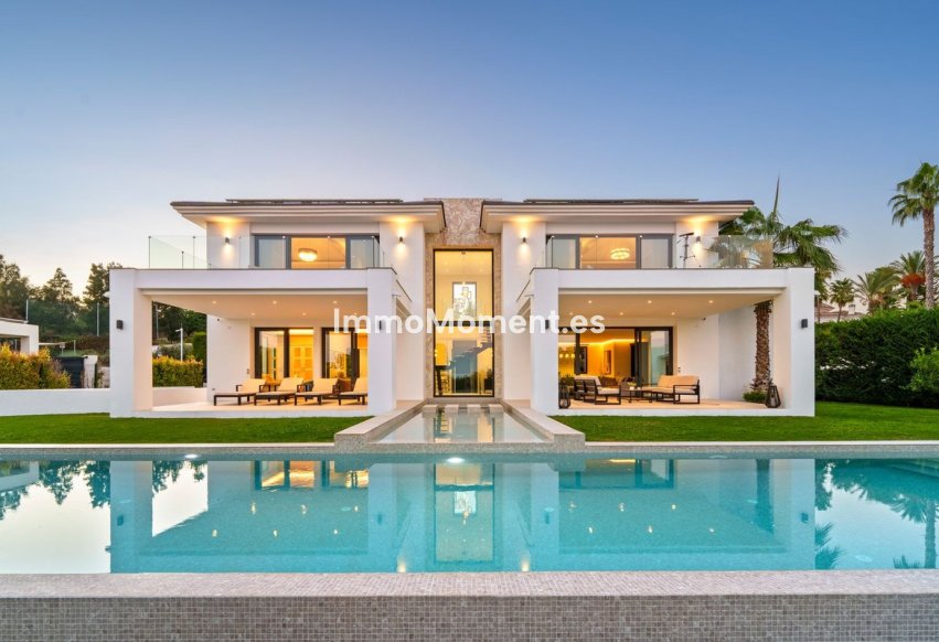 Resale - Villa - Benahavís - Benahavís Centro