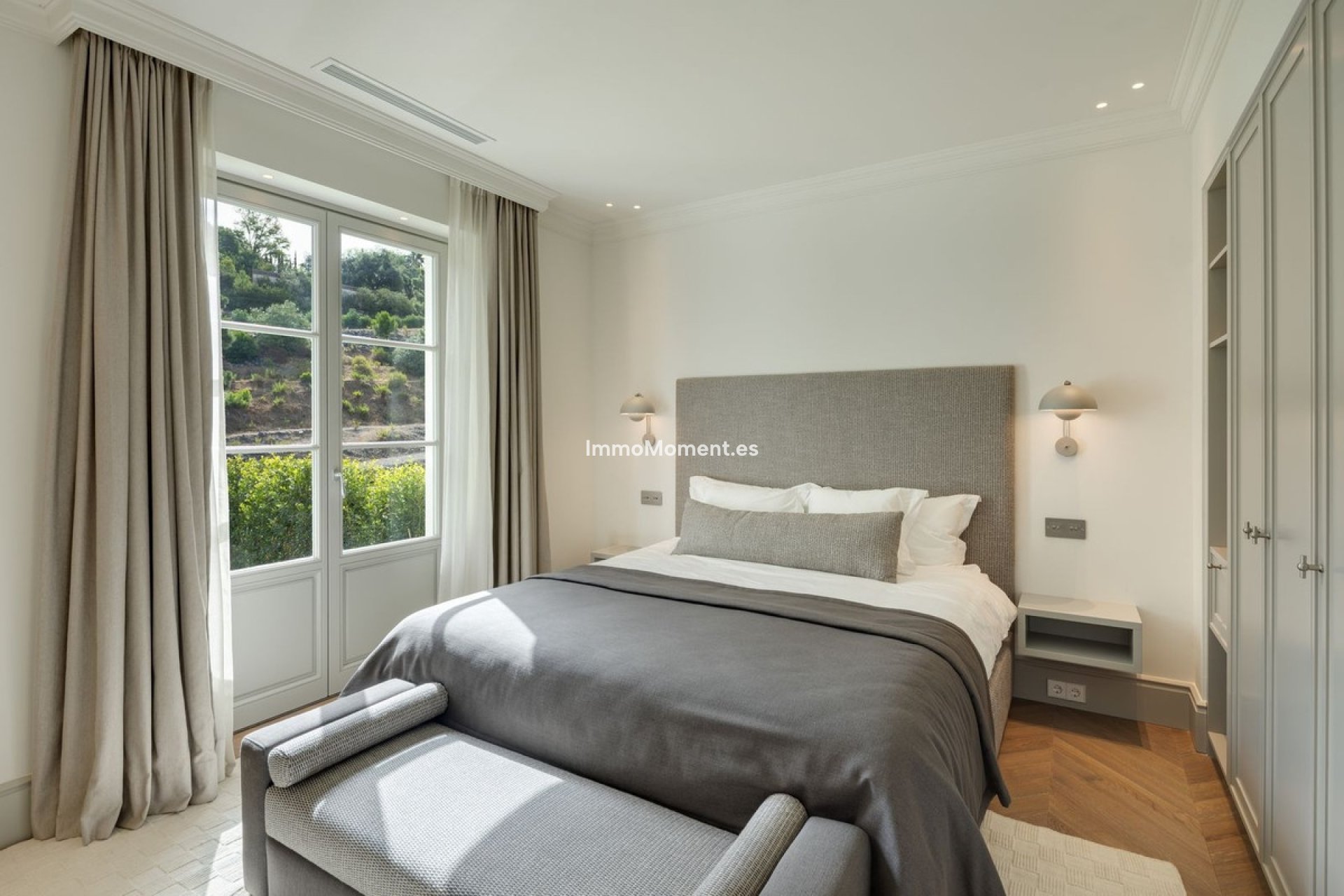 Resale - Villa - Benahavís - Benahavís Centro