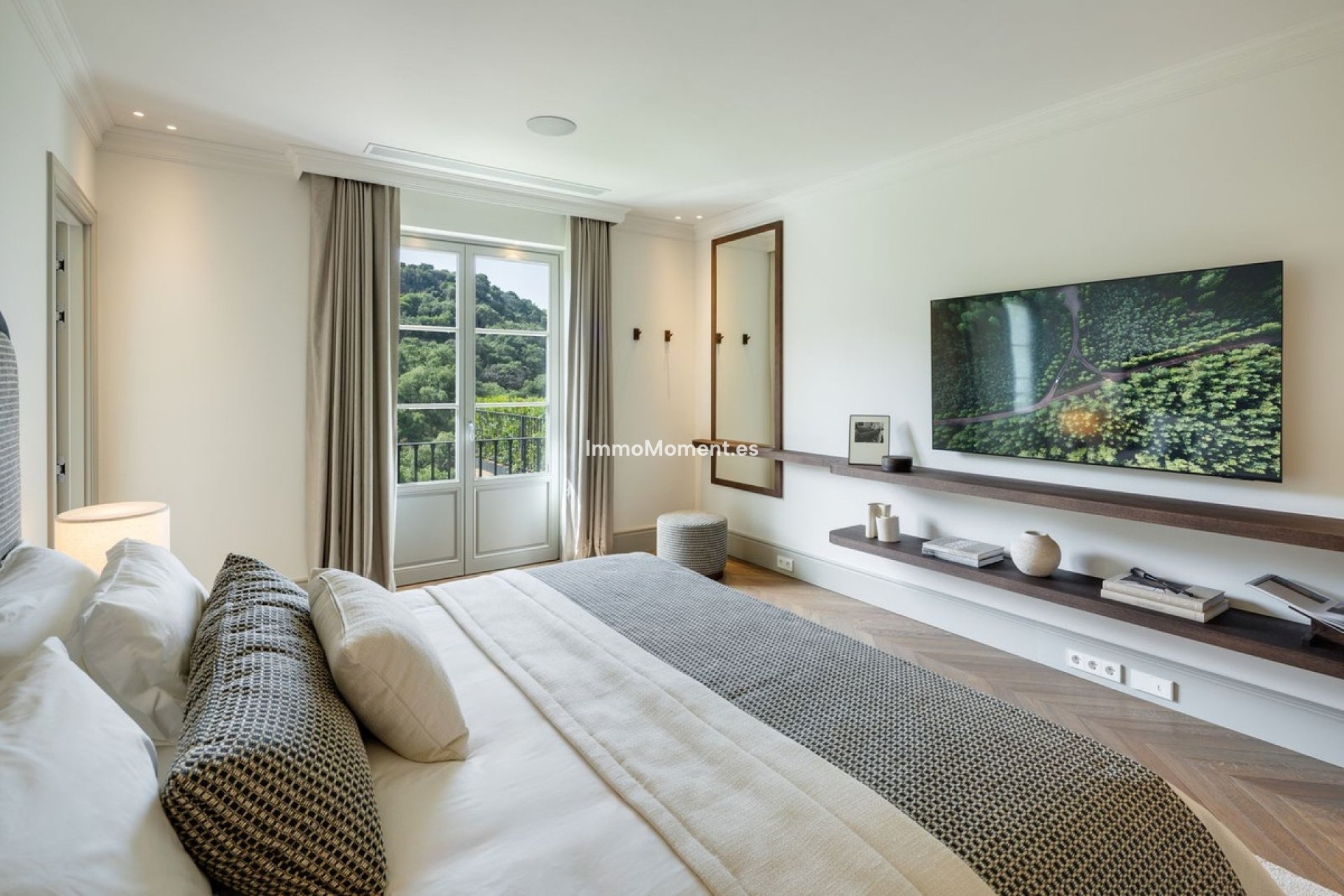 Resale - Villa - Benahavís - Benahavís Centro