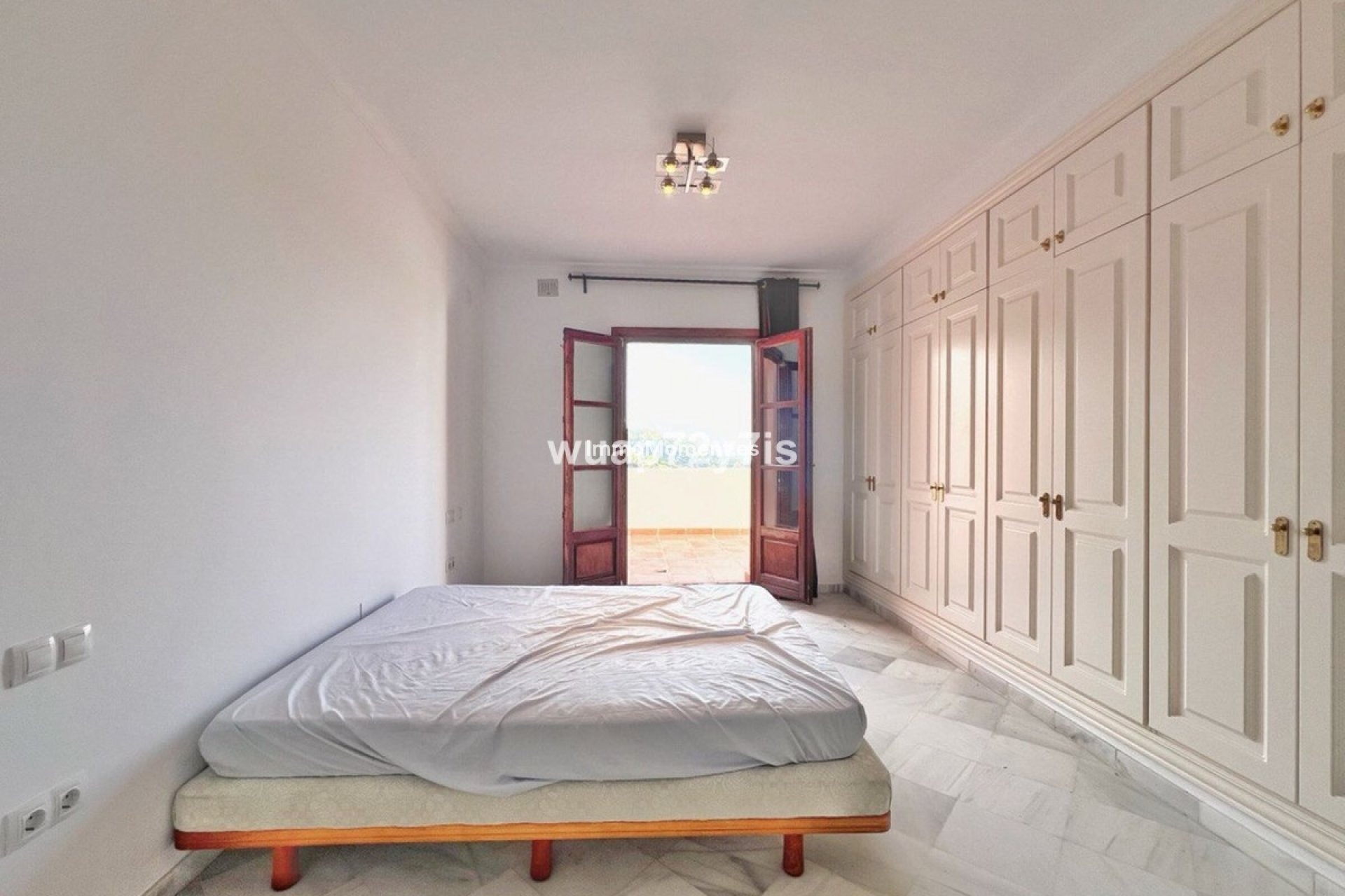 Resale - Villa - Benahavís - Benahavís Centro